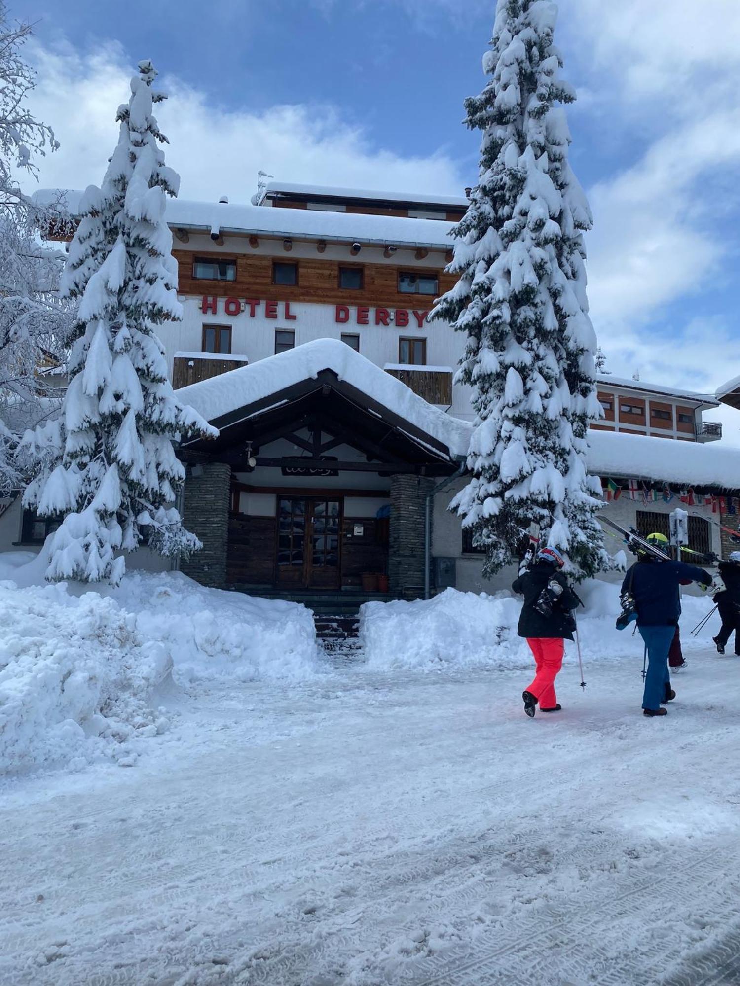Hotel Derby Bar Oulx Екстериор снимка